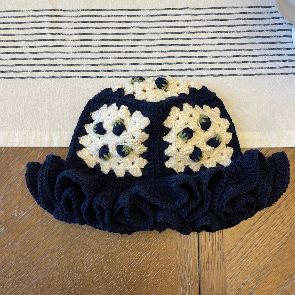Blueberries granny square crochet bucket hat